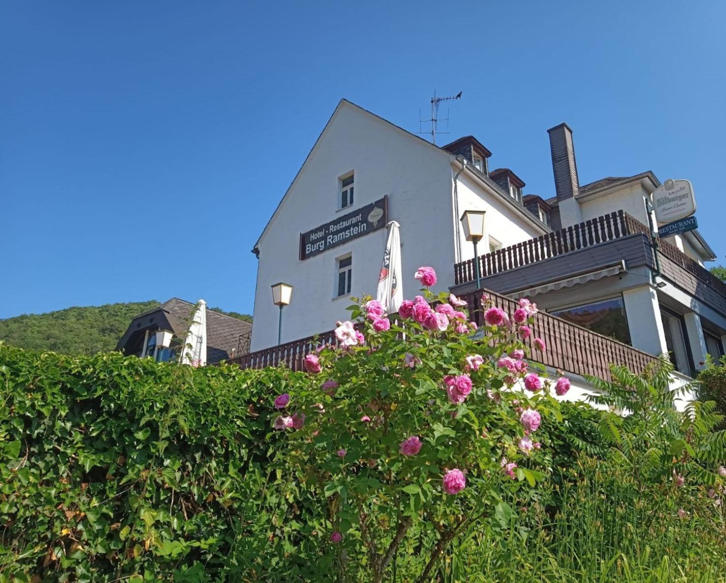 Hotel-Restaurant Burg-Ramstein Kordel Екстериор снимка
